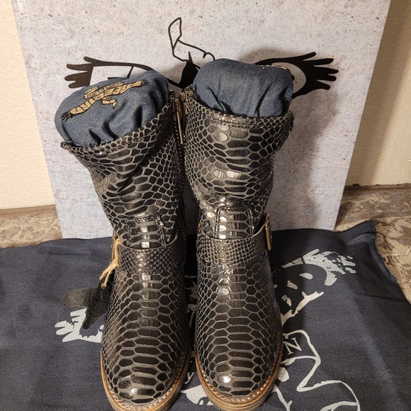 Freebird by Steven Carlito Black Snake 6 BNIB OG - Picture 5 of 9